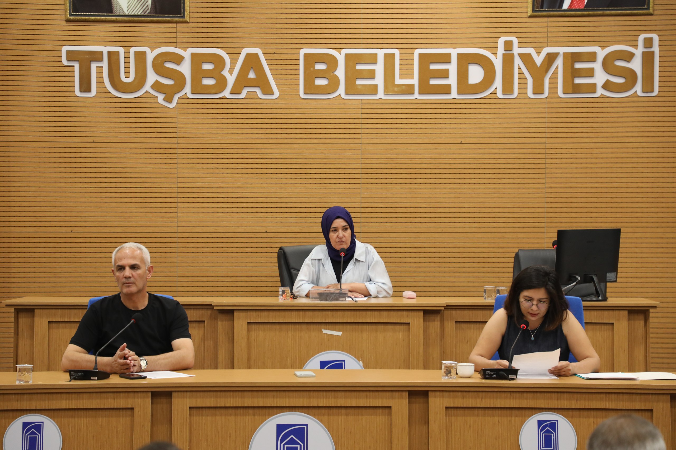 Tuşba Meclisi’nde kadın hakları, sosyal destek ve ekonomi konuları görüşüldü